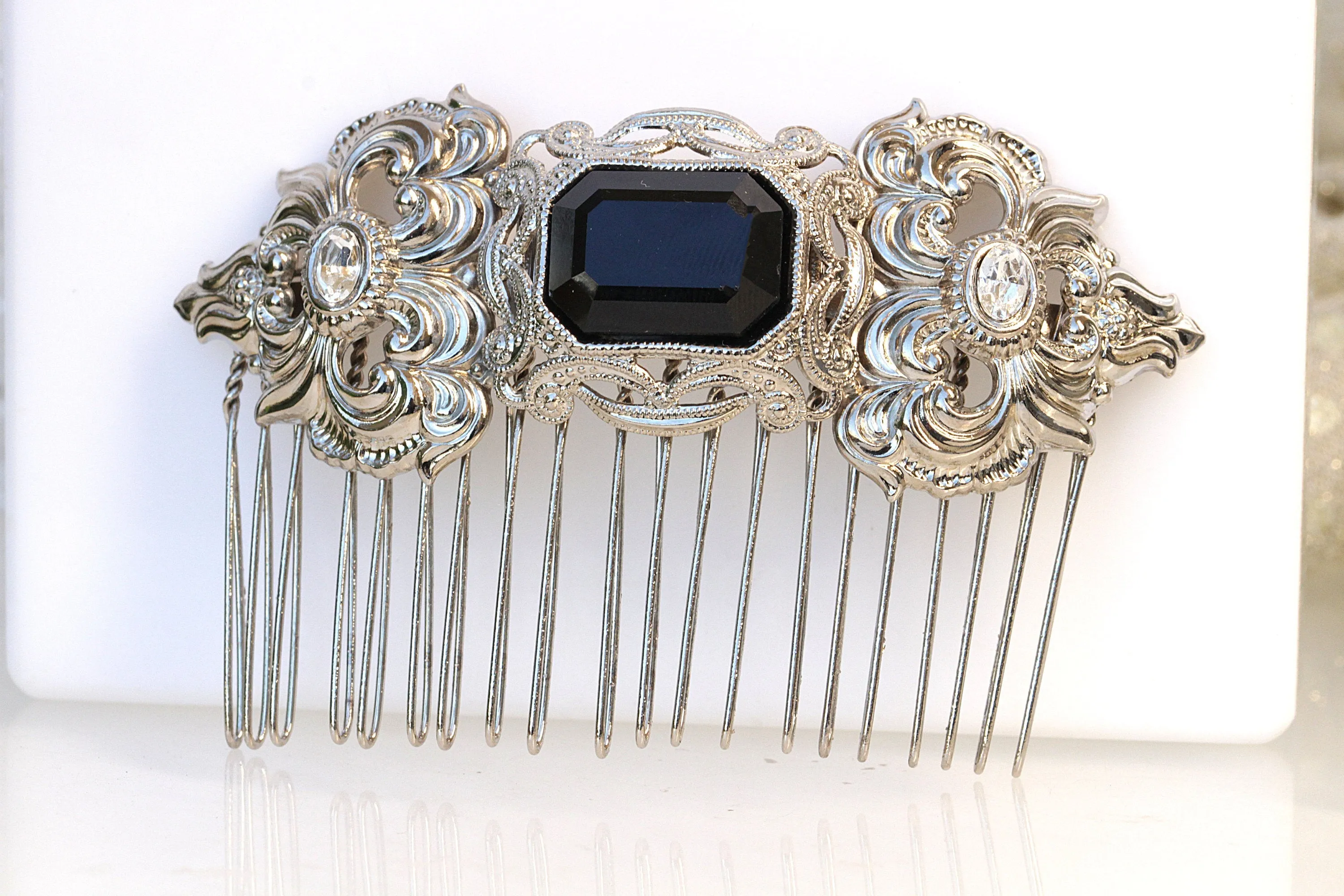 BLACK SILVER HAIR Comb