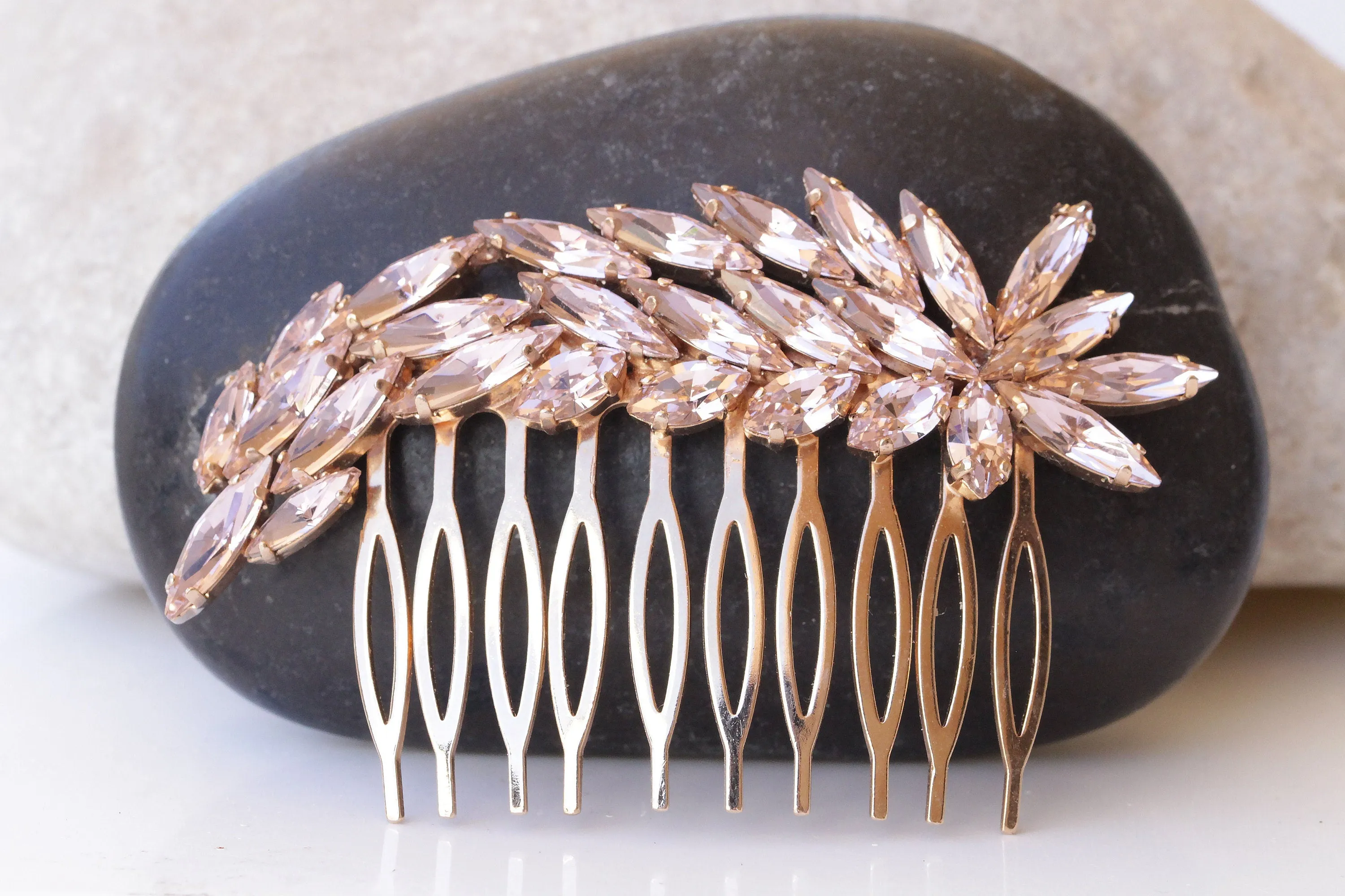 BLUSH PINK HAIR Comb